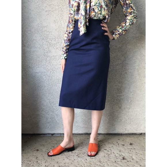 classic navy blue pencil skirt